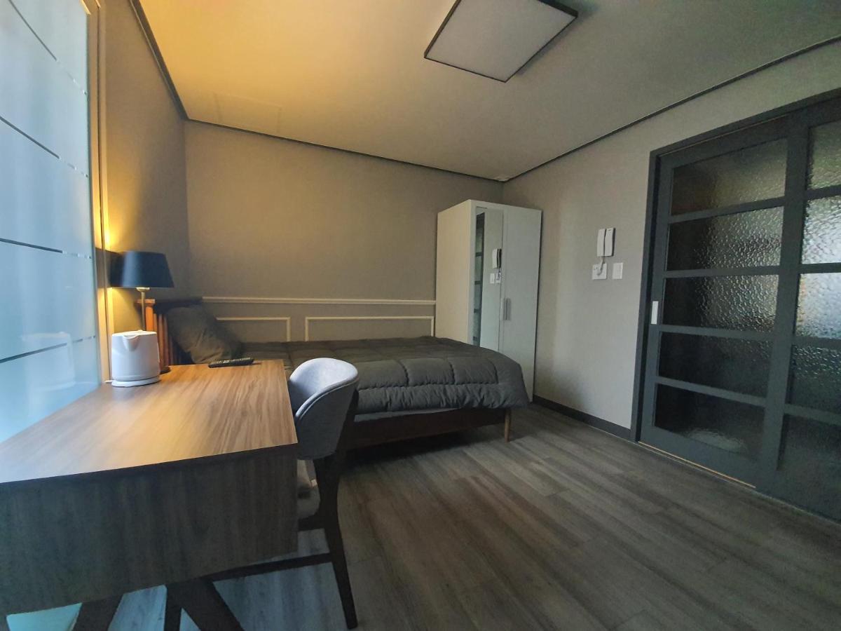 House Of Gallery In Anjirang Hotell Daegu Exteriör bild