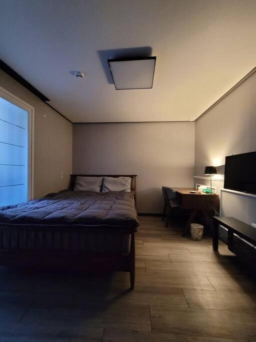 House Of Gallery In Anjirang Hotell Daegu Exteriör bild